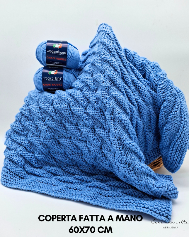 Coperta azzurra fatta a mano in lana Merinos