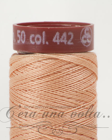 Filo da cucire titolo 50