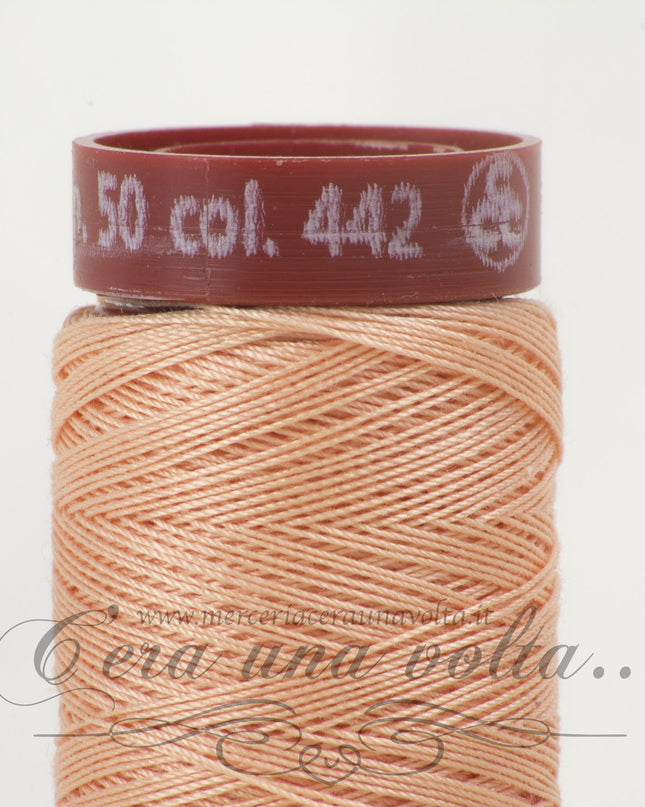Filo da cucire titolo 50