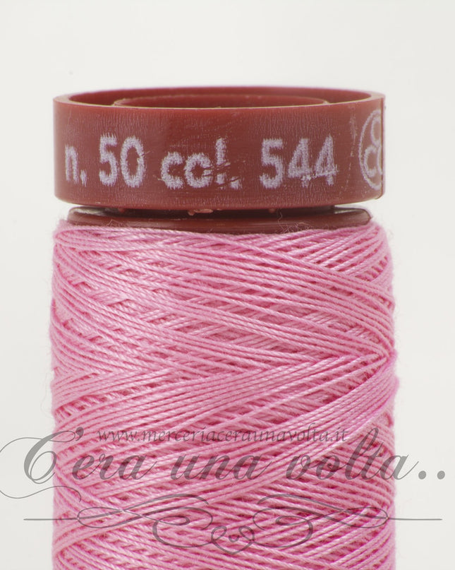 Filo da cucire titolo 50