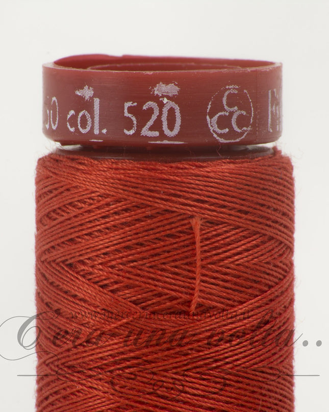 Filo da cucire titolo 50