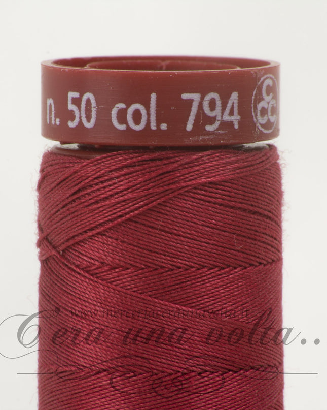 Filo da cucire titolo 50