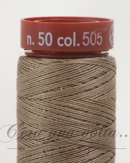 Filo da cucire titolo 50