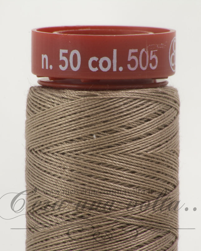 Filo da cucire titolo 50