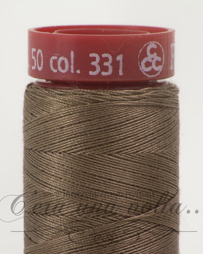 Filo da cucire titolo 50