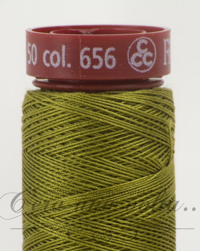Filo da cucire titolo 50