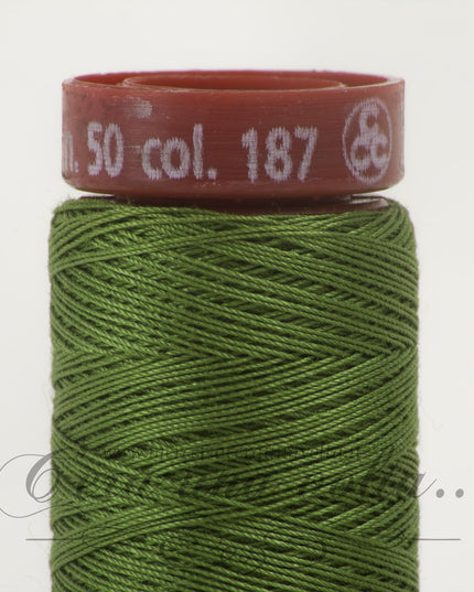 Filo da cucire titolo 50