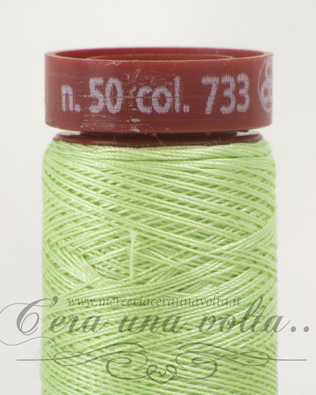 Filo da cucire titolo 50