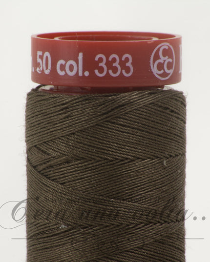 Filo da cucire titolo 50
