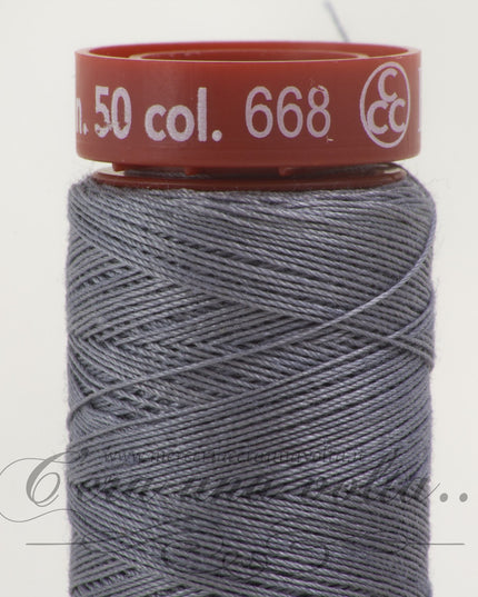 Filo da cucire titolo 50