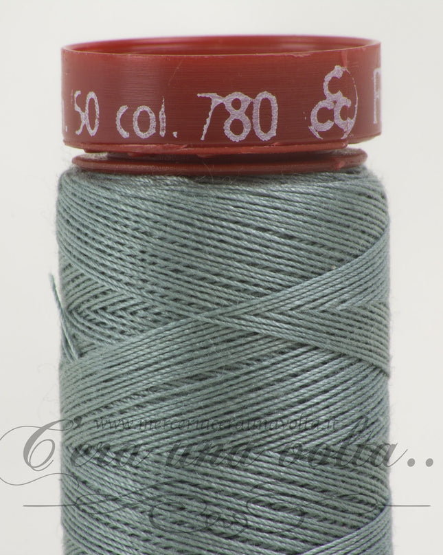 Filo da cucire titolo 50