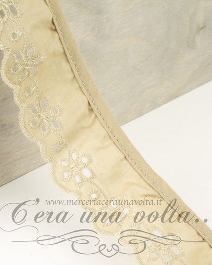 Bordo in Sangallo colorato