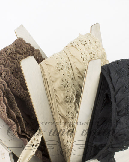 Bordo in Sangallo colorato