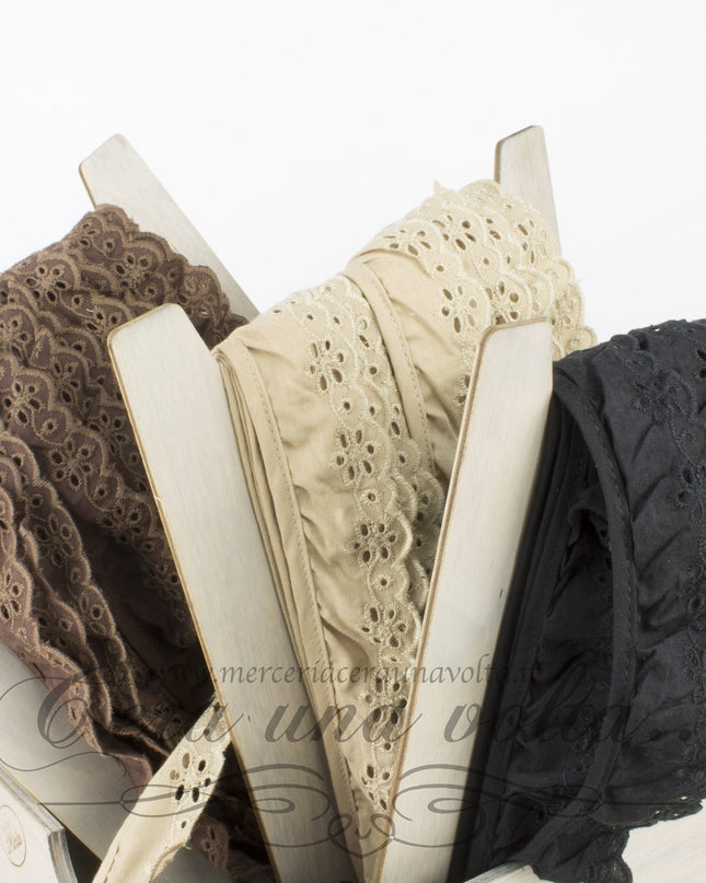 Bordo in Sangallo colorato