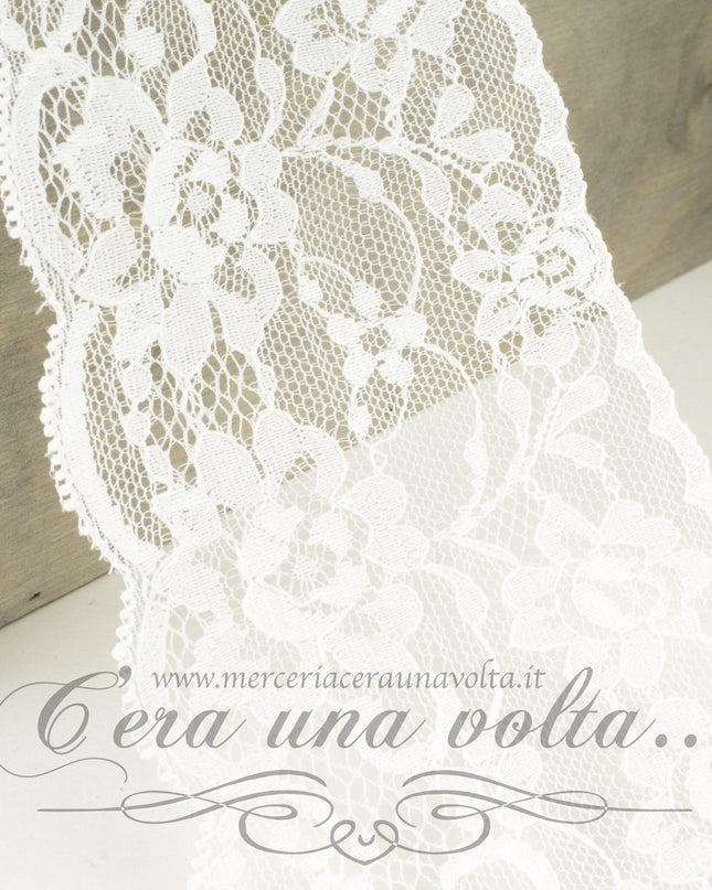 Pizzo fleurs romantiques