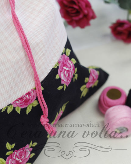 Sacchettino per biancheria Black roses