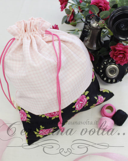 Sacchettino per biancheria Black roses