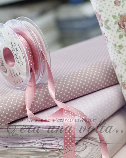 Nastro a pois rosa