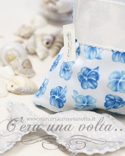 Sacchettino asilo da ricamare Blue flowers