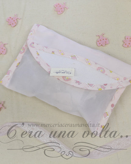 Busta porta bavaglino per asilo da ricamare
