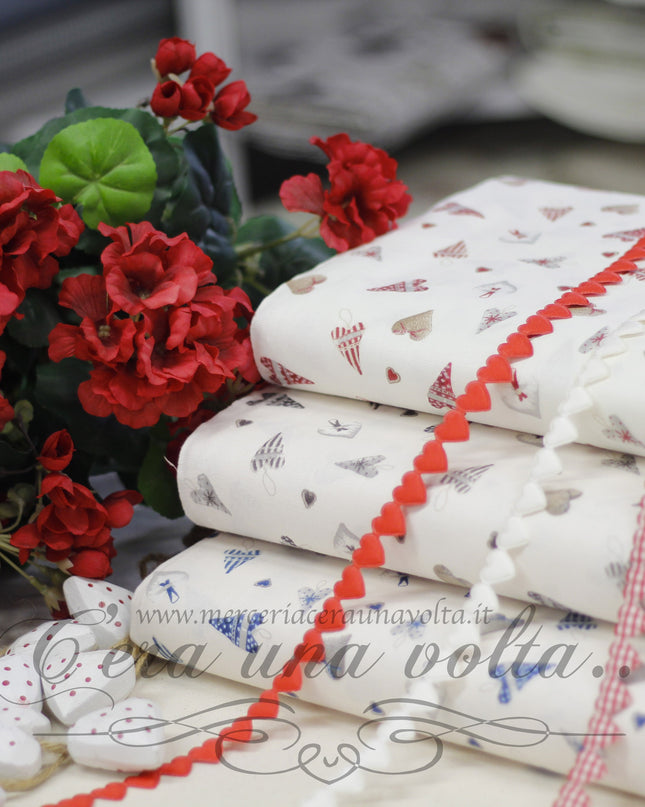 Tessuto shabby a cuori