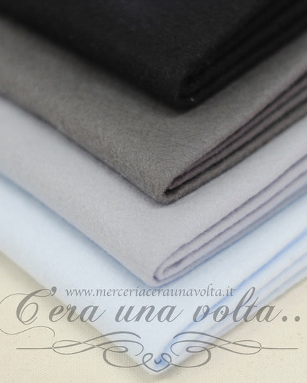 Set 16  fogli pannolenci Tinta unita