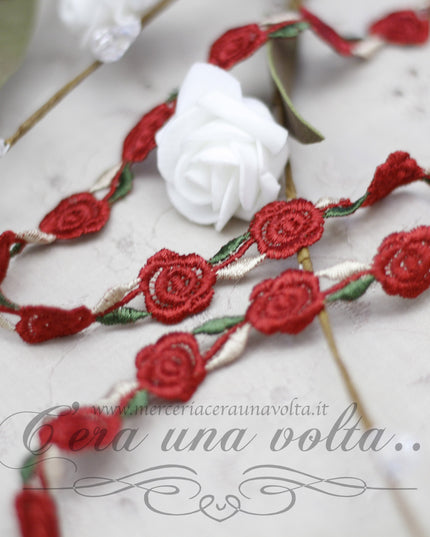 Passamaneria Rose Rosse