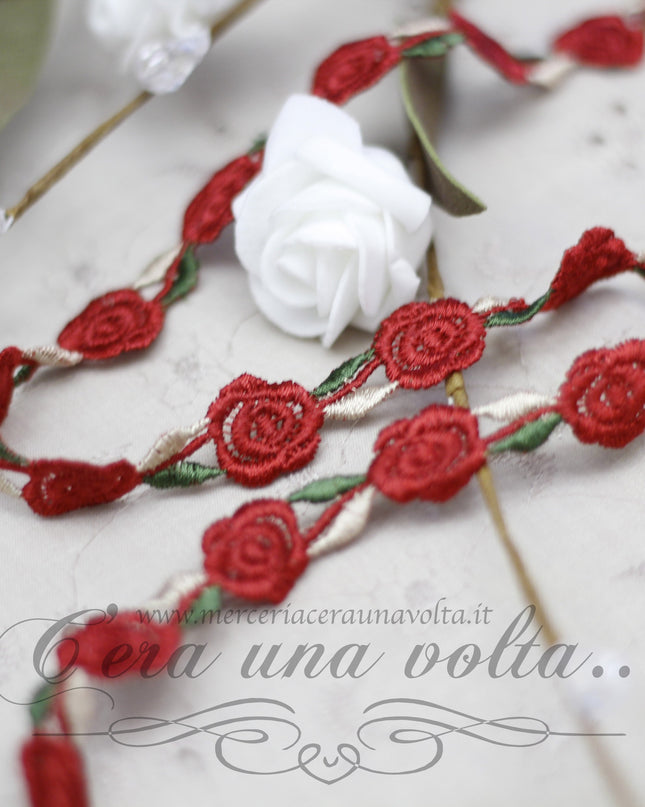 Passamaneria Rose Rosse