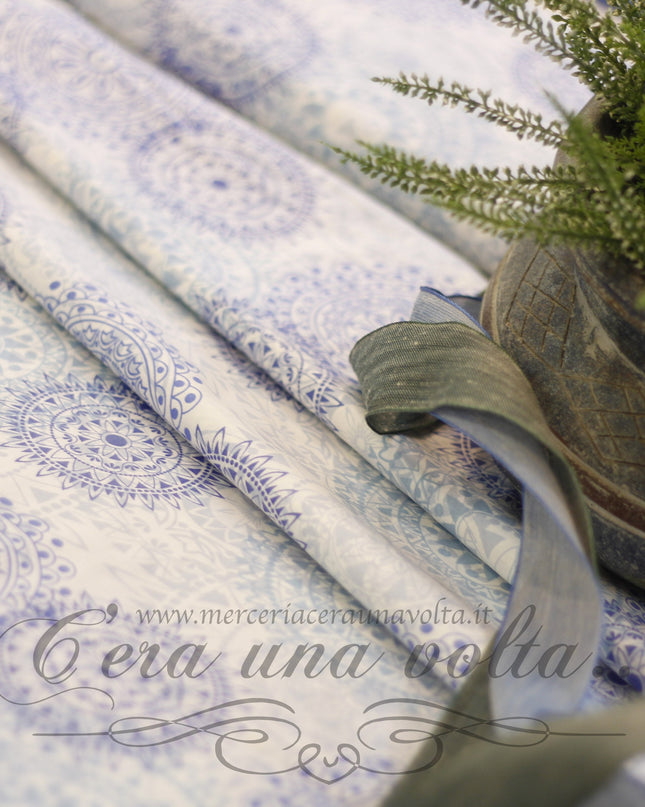 Tessuto in cotone tricot