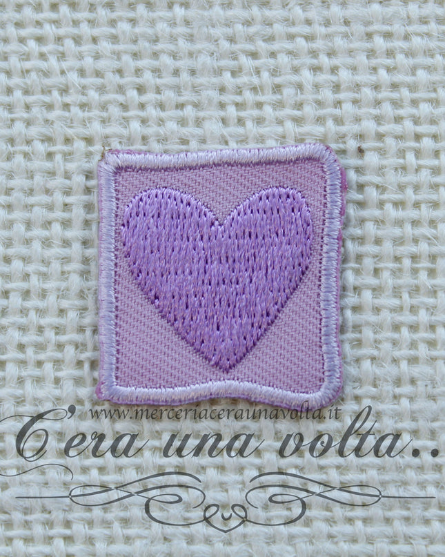 Toppa termoadesiva quadrata Cuore Lilla