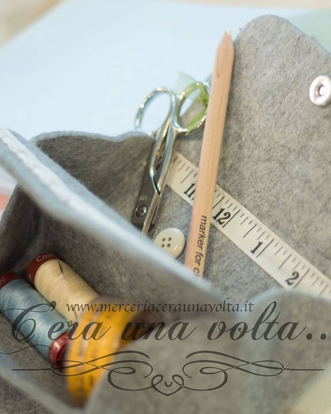 Cartamodello Portacucito