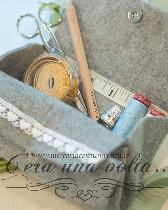 Cartamodello Portacucito