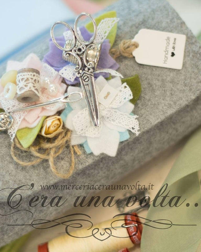 Cartamodello Portacucito