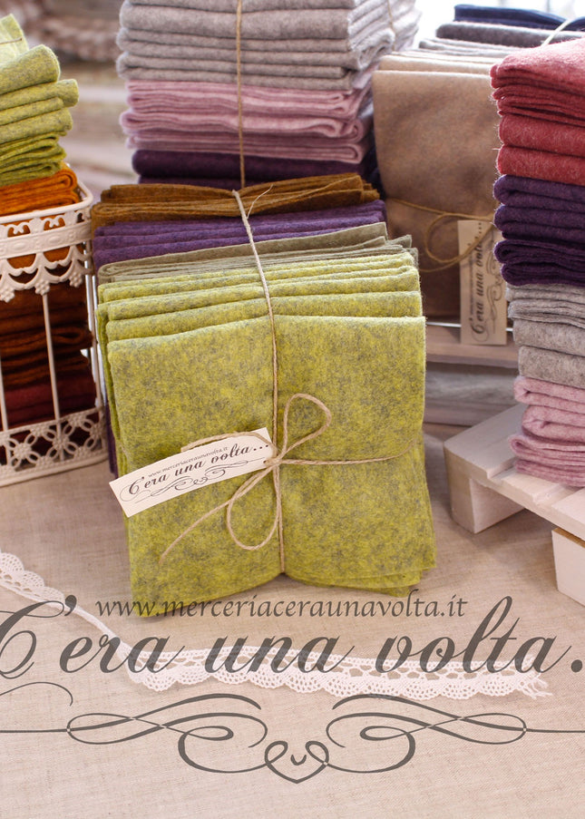 Set 16  fogli pannolenci mélange