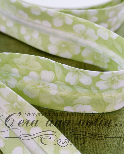 Sbieco di cotone a fiori Verde Pistacchio
