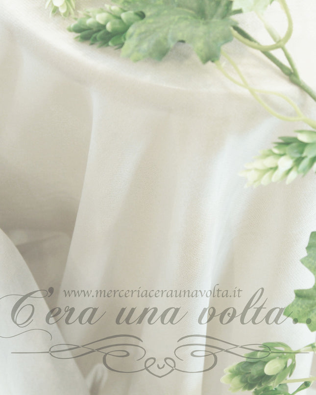 Tessuto in Tulle Elasticizzato Crema
