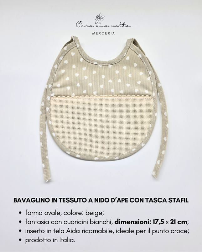Bavaglino ovale ricamabile – Beige con cuoricini STAFIL